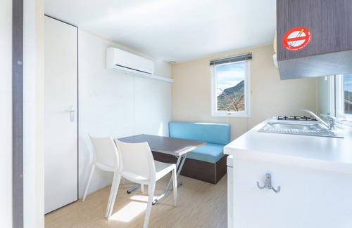 Barx House | Holiday Home 'BW 2018 II' with Mountain View, Wi-Fi and Air Conditioning