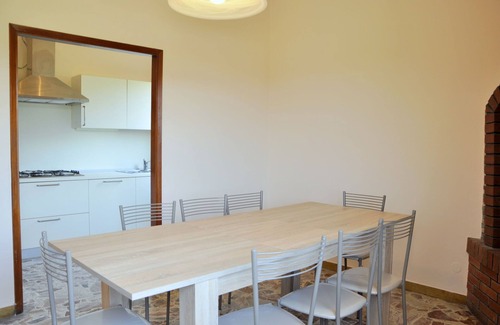 Pacengo House | Holiday Home by Lake Garda with Garden