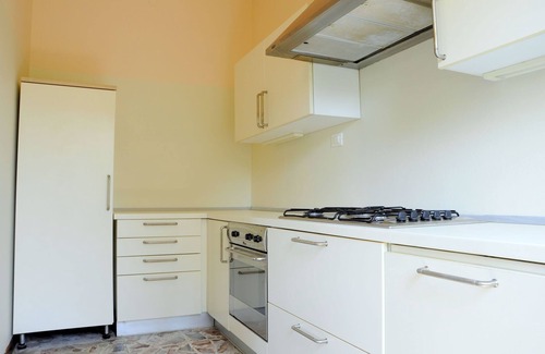 Pacengo House | Holiday Home by Lake Garda with Garden