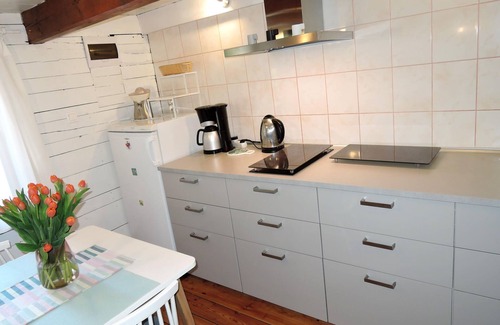 Insko House | Holiday Home by Lake Ińsko with Free Boat