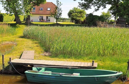 Kinnbackenhagen House | Holiday home Crane Coast