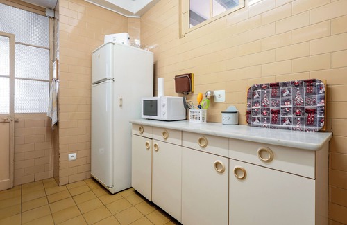 Tivissa House | Holiday Home 'Ca Cedó' with Shared Terrace, Wi-Fi and Air Conditioning