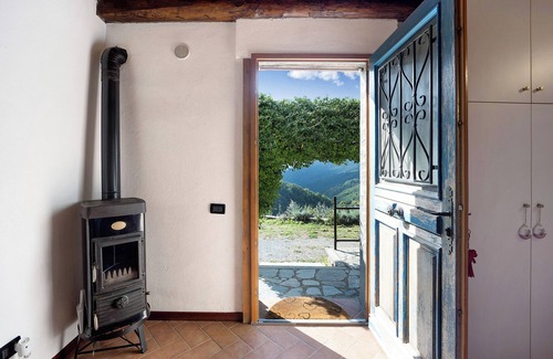 Molini di Triora House | Holiday Home 'Ca' Kira' with Mountain View, Shared Pool & Wi-Fi
