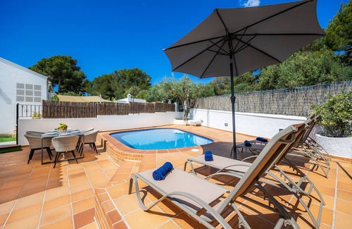 Palmanova House | Holiday Home 'Ca Na Luisa' with Sea View, Wi-Fi and Air Conditioning