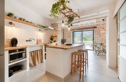 Beniali House | Holiday Home 'Calapasita28' with Mountain View and Wi-Fi