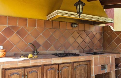 Montijos House | Holiday Home Camino La Candelaria-1 by Interhome