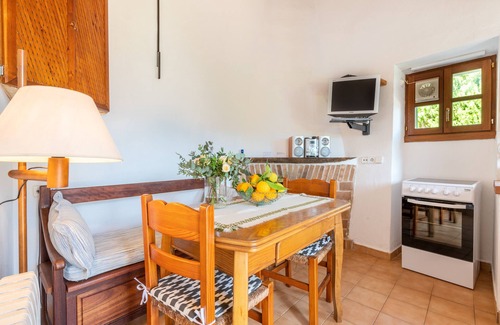 Soller House | Holiday Home 'Can Costurer' with Sea View, Wi-Fi and Air Conditioning