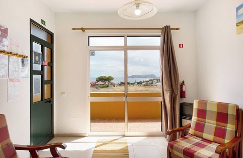 Vila Baleira House | Holiday Home "Cantinho Solpraia" with Sea View, Garden and Wi-Fi