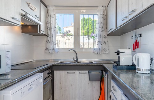Arnella House | Holiday Home 'Cap D'or House' with Sea View, Shared Pool and Wi-Fi
