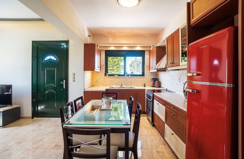 Lahania House | Holiday Home 'Casa D' Irene' with Sea View, Wi-Fi and Air Conditioning
