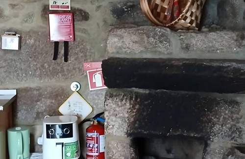 Soajo House | Holiday Home 'Casa Da Quelha' with Mountain View, Wi-Fi and Air Conditioning