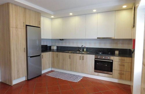 Amares House | Holiday Home 'Casa Da Veiga - Natureza E Cidade' with Private Terrace, Wi-Fi and Air Conditioning