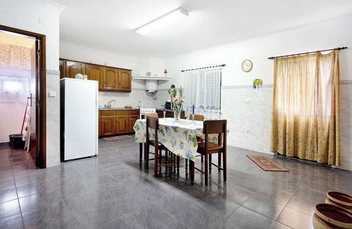 Angra do Heroismo House | Holiday Home 'Casa Das Hortênsias' with Sea View, Private Terrace and Wi-Fi