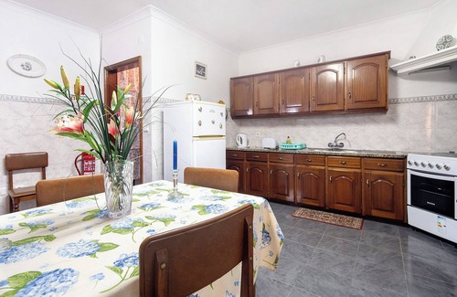 Angra do Heroismo House | Holiday Home 'Casa Das Hortênsias' with Sea View, Private Terrace and Wi-Fi
