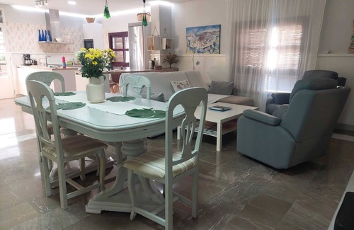Alomartes House | Holiday Home 'Casa Del Olivo Lucio En Alomartes' with Mountain Views