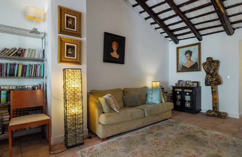 El Pedroso House | Holiday Home 'Casa El Pedroso' with Private Terrace, Wi-Fi and Air Conditioning