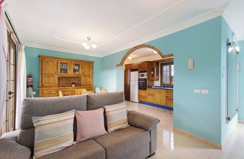 Echedo House | Holiday Home 'Casa Girdana' with Sea View, Private Terrace and Wi-Fi