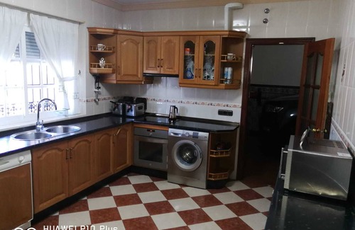 Arriate House | Holiday Home Casa José Romero with Mountain View, Pool & Wi-Fi
