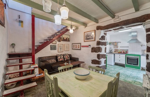 Taibique House | Holiday Home 'Casa Juaclo' with Sea View, Wi-Fi and Air Conditioning