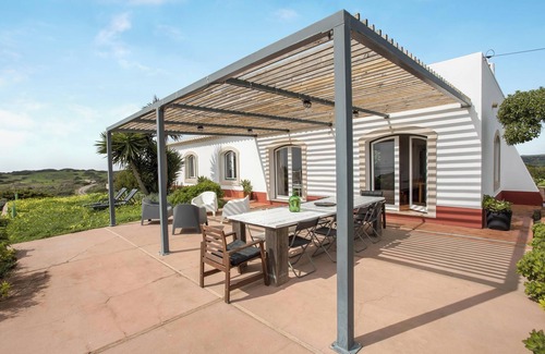 Vila do Bispo House | Holiday Home ‘Casa das Furnas - Eco Home’ with Sea View, Garden & Terraces
