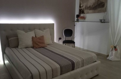Domusnovas House | Holiday Home "Casa Romantica da Sonsier" with Mountain View, Private Terrace & A/C