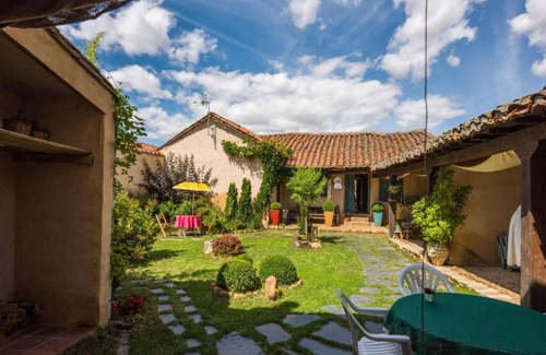 Villamejil House | Holiday Home 'Casa Rural La Cepedana' with Private Terrace, Private Garden and Wi-Fi
