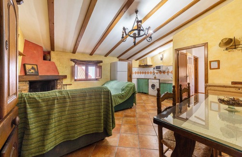 Laroya House | Holiday Home 'Casa Rural Albaida' with Mountain View, Shared Pool and Wi-Fi