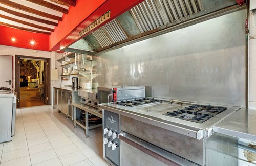 Almoster House | Holiday Home 'Casa Rústica Cal Mian' with Mountain View, Wi-Fi and Air Conditioning
