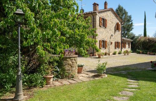 Civitella in Val di Chiana House | Holiday Home Casale il Giglio-1 by Interhome