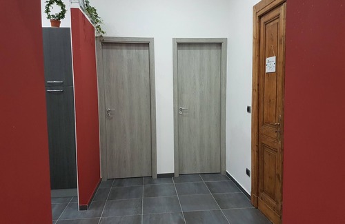 Vasto Apartment | HOLIDAY HOME Central Station, Business Center, Naples city center, Mary's Room