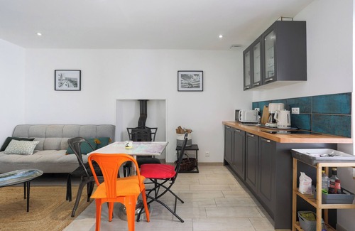 Loguivy House | Holiday Home 'Charmante Maison De Pecheur' with Sea View