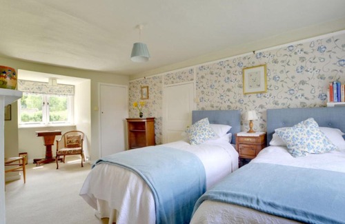 Barham House | Holiday Home Church Cottage by Interhome