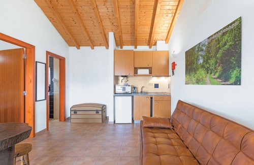 Sao Luis Apartment | Holiday Home 'Clarinha' with Mountain View, Wi-Fi and Air Conditioning