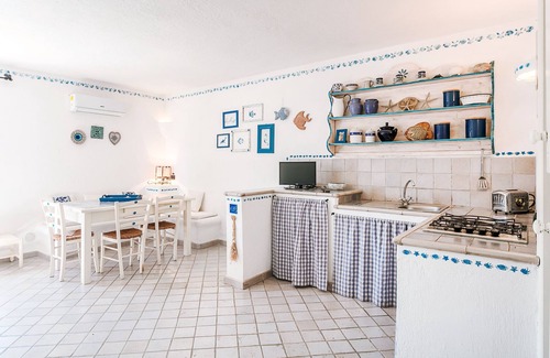 Baja Sardinia House | Holiday Home Close to the Beach with Terrace & Sea View; Pets Allowed