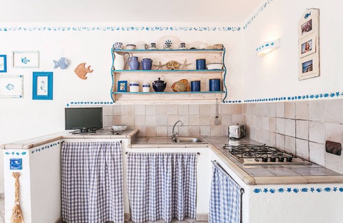 Baja Sardinia House | Holiday Home Close to the Beach with Terrace & Sea View; Pets Allowed