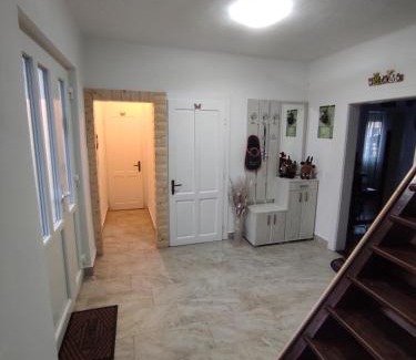 Cedanj Cabin | Holiday Home Colnar