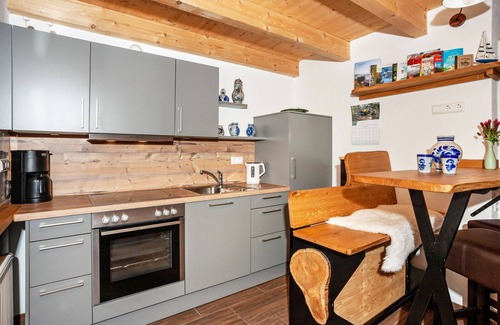 Ebersbach-Musbach House | Holiday Home 'Naturhäusle Oberschwaben' with Mountain View, Private Terrace and Wi-Fi