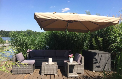 Oberhavel House | Holiday home on Lake Baalen - holiday home