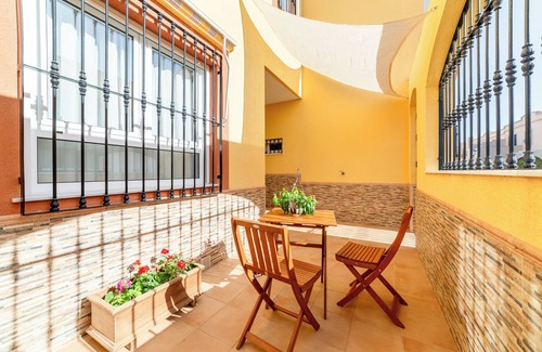 El Alquian House | Holiday Home 'De La Abuelita Jose' with Mountain View, Wi-Fi and Air Conditioning