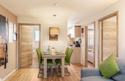 Lochow House | Holiday Home 'Ferienhaus Biber' with Private Terrace, Private Garden and Wi-Fi