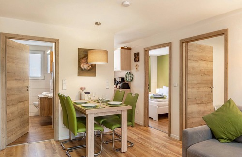 Lochow House | Holiday Home 'Ferienhaus Biber' with Private Terrace, Private Garden and Wi-Fi