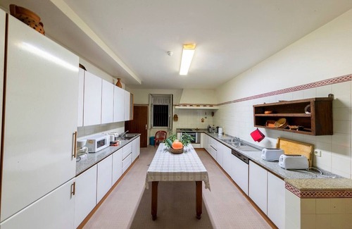 Felgueiras House | Holiday Home 'De Valdemar' with Mountain View, Wi-Fi and Air Conditioning