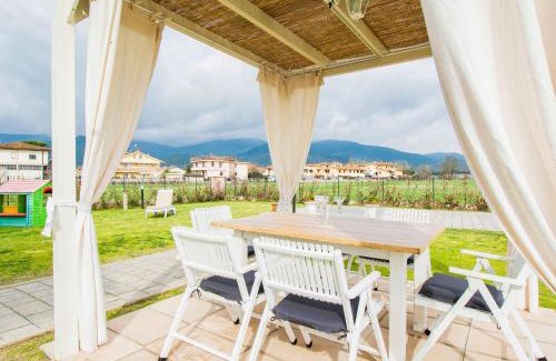 Cascine-La Croce House | Holiday Home del Sole by Interhome