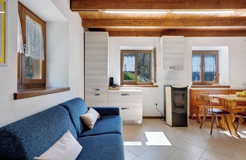 Folgaria House | Holiday Home 'Della Melania' with Mountain View and Swimming Pool