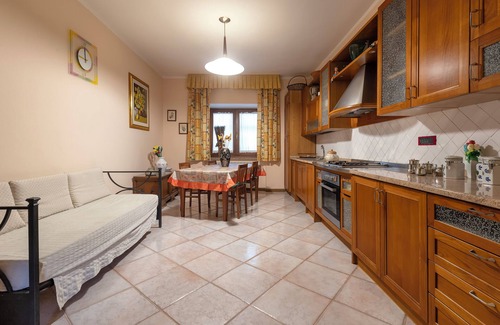 Giave House | Holiday Home 'Delle Fate' with Mountain View, Private Garden and Air Conditioning