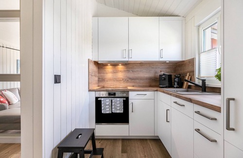 Ruckeberg House | Holiday Home 'Die Sieben' with Lake View, Shared Terrace and Wi-Fi