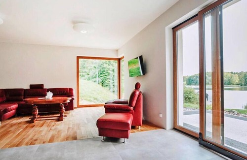 Bytow House | holiday home directly at the lake, Dabie