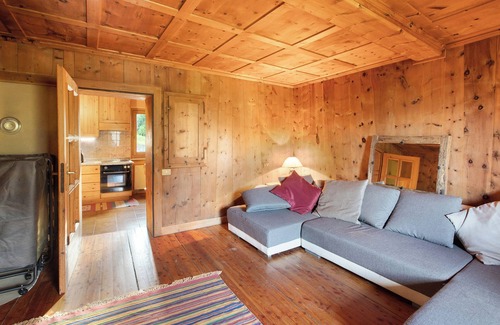 Valdidentro House | Holiday Home 'Dolce Casa Vicino A Bormio' with Mountain View, Private Garden and Wi-Fi