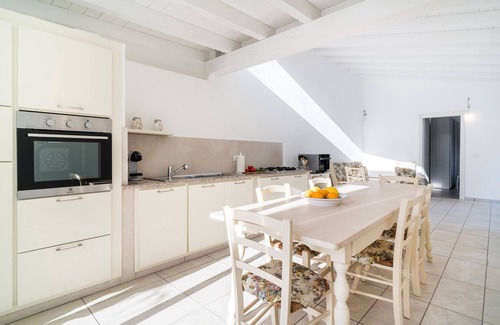 Irgoli House | Holiday Home 'Domo Bonaeras' with Mountain View, Wi-Fi and Air Conditioning