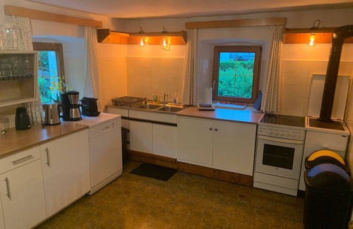 Mayrhofen House | Holiday Home 'Durst 2' with Mountain View, Shared Garden and Wi-Fi